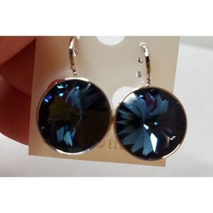 NWT. Swarovski Element earrings Navy Round 15mm Wedding Great Gift! Party Shiny
